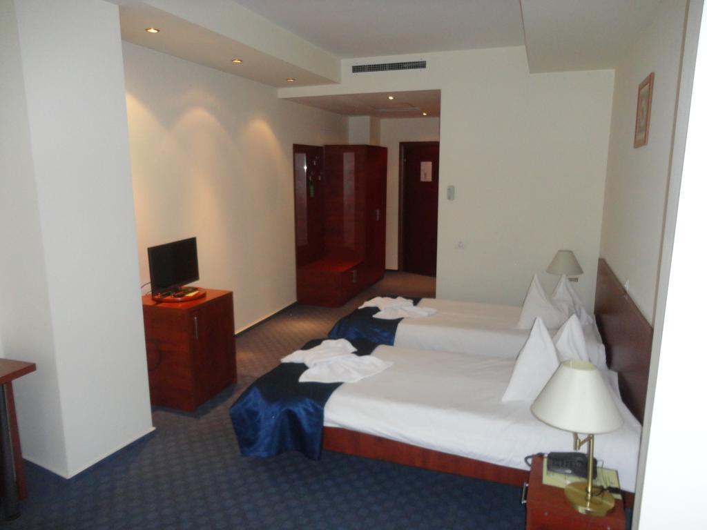 Samaa Hotel Bucharest Luaran gambar